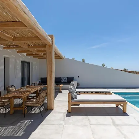 La Grande Vue-private Hilltop With Private Pools Apartmán