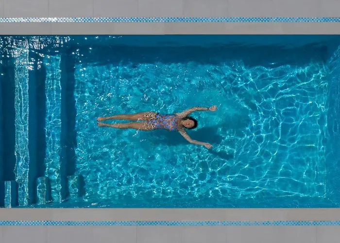 别墅 La Grande Vue-private Hilltop With Private Pools