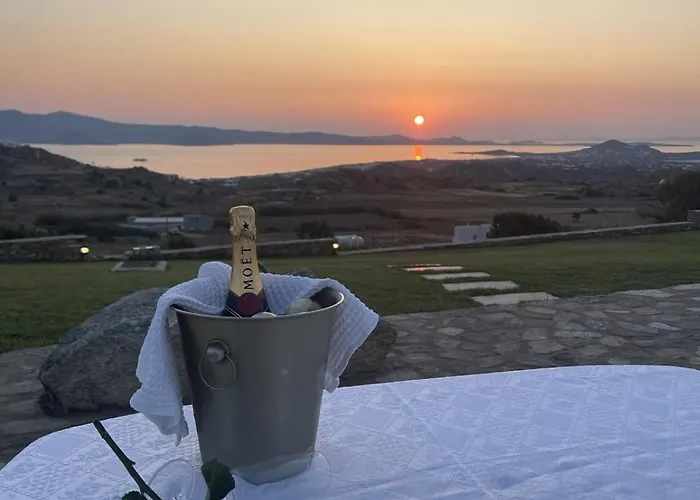 别墅 La Grande Vue-private Hilltop With Private Pools