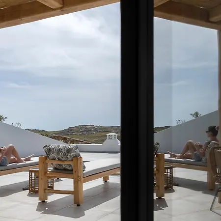 La Grande Vue-private Hilltop With Private Pools Villa