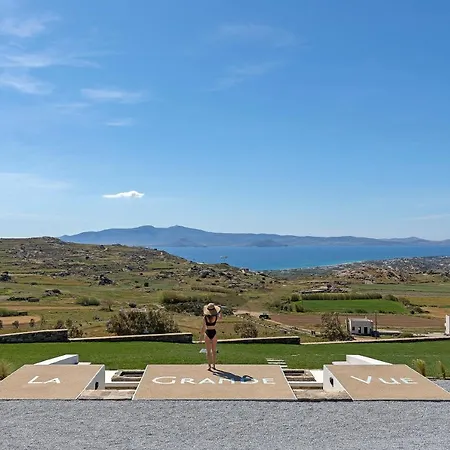 La Grande Vue-private Hilltop With Private Pools Apartment *