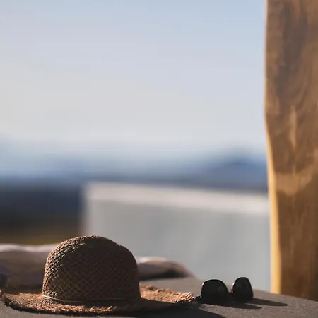 La Grande Vue-private Hilltop With Private Pools