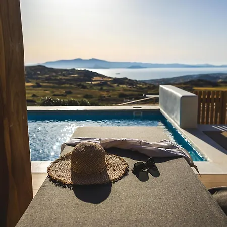Villa La Grande Vue-private Hilltop With Private Pools *