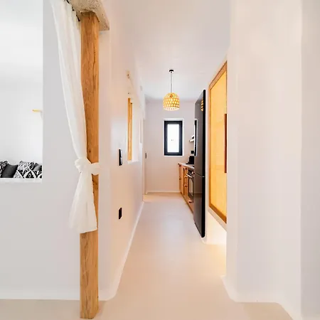 Villa La Grande Vue-private Hilltop With Private Pools *